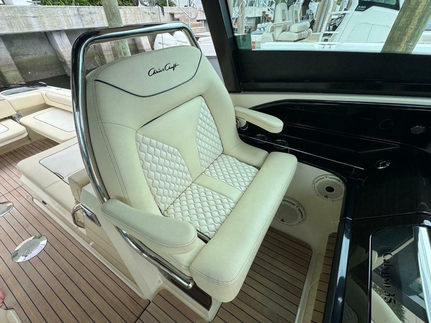2022 Chris-Craft Calypso 35 - Image 14