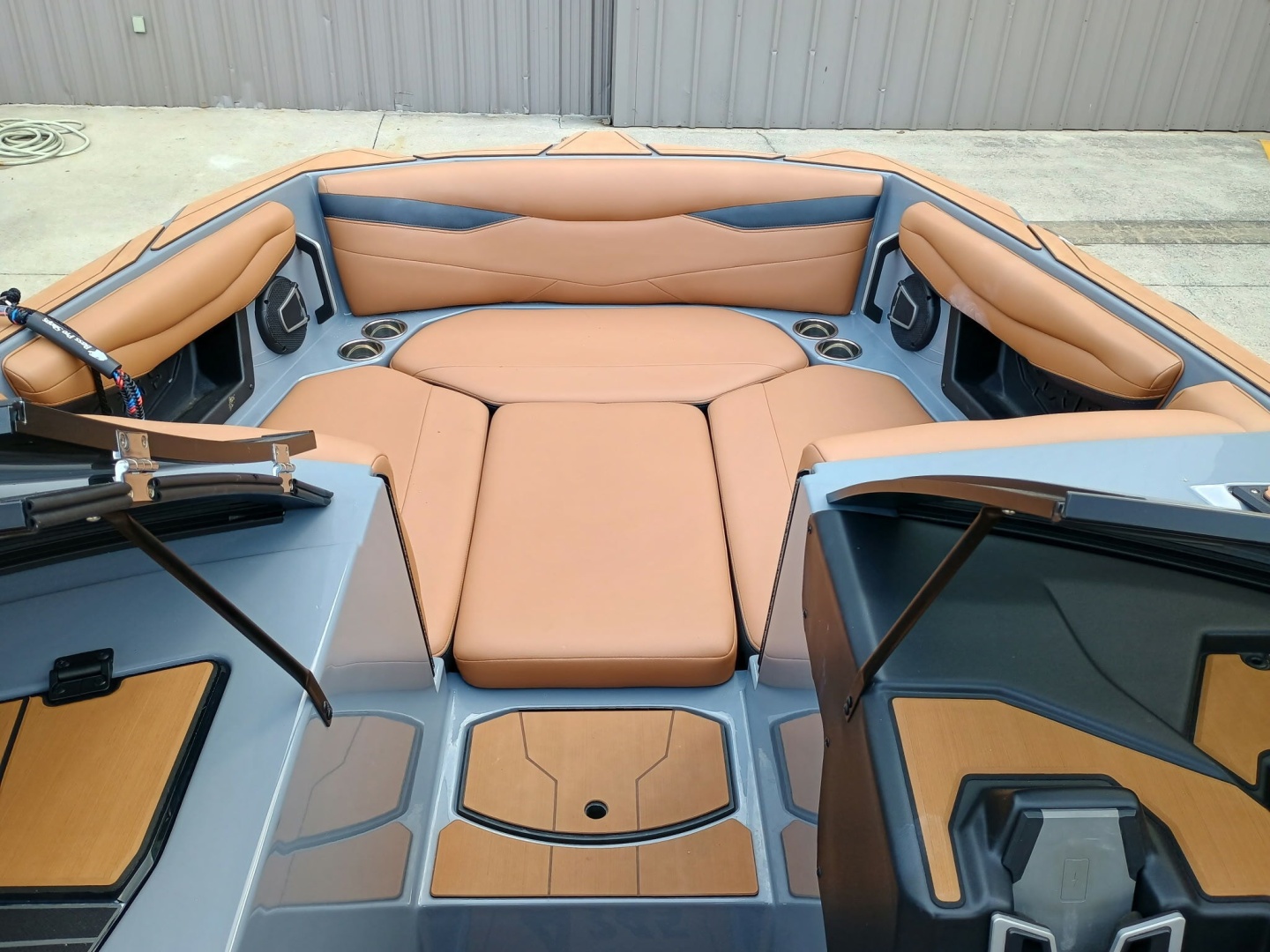 2024 AXIS A245 Base - Image 5
