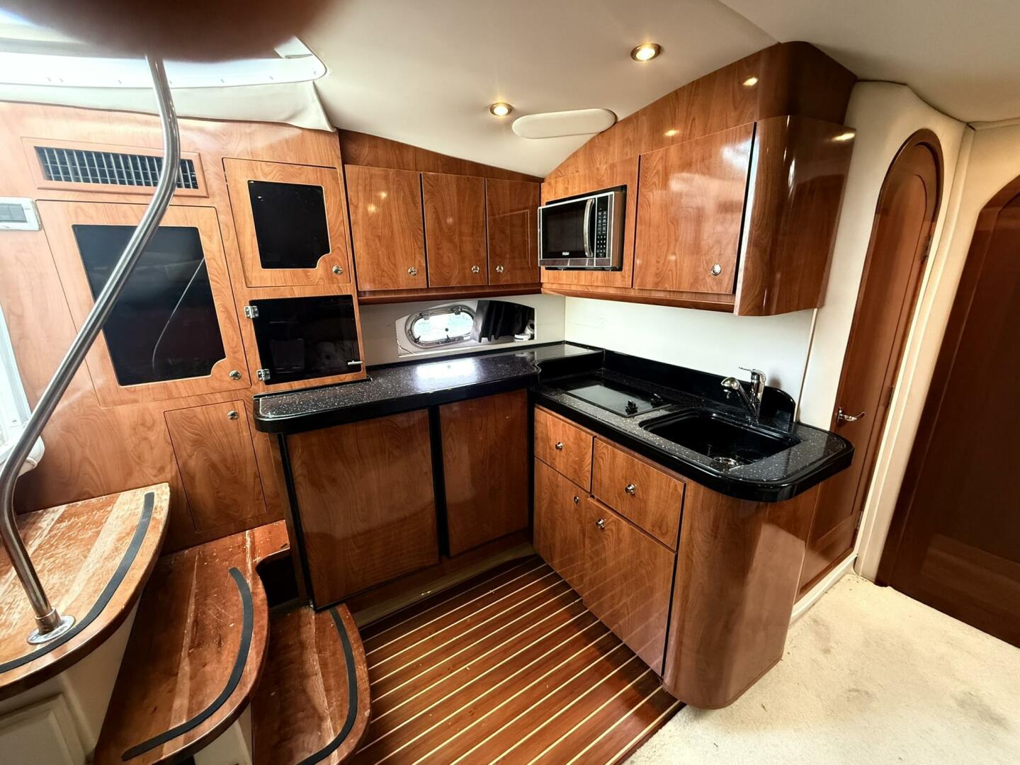 2008 Four Winns 378 Vista - Image 18