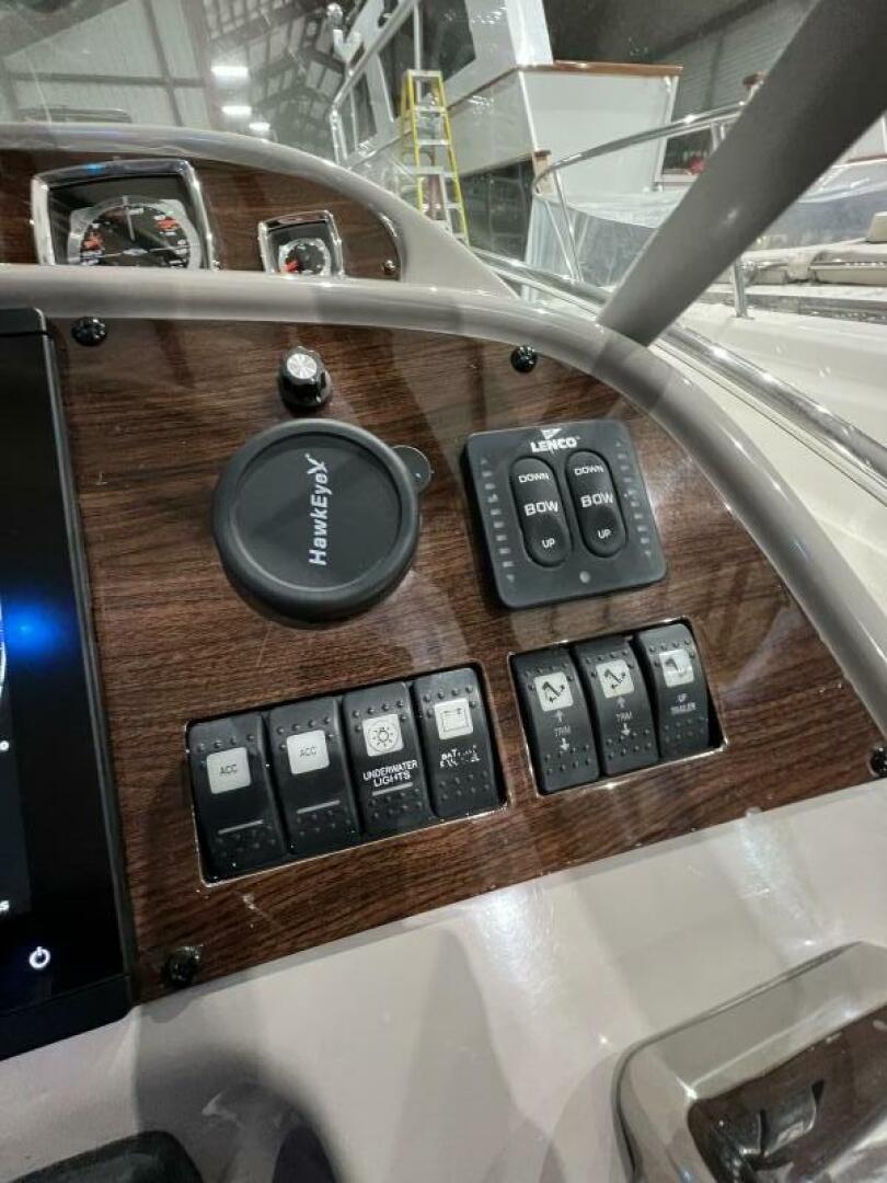 2008 Chaparral 350 Signature - Image 16