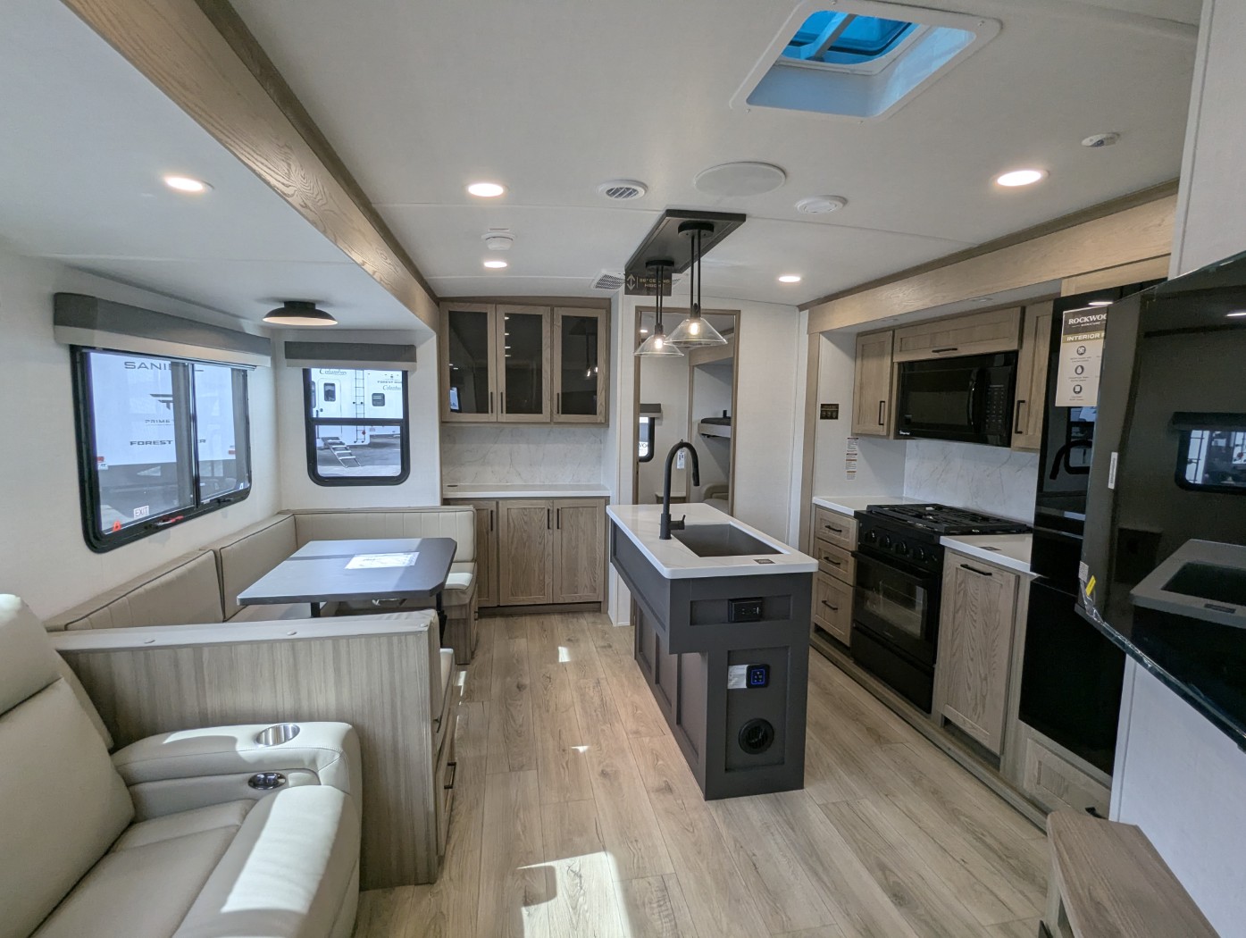 2026 Forest River Rockwood Signature 8336BH - Image 16