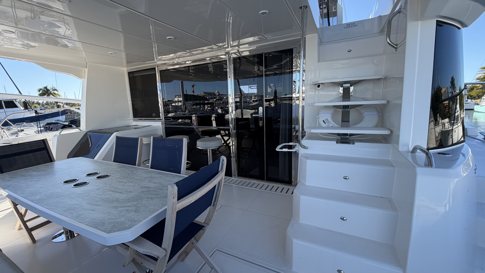 2025 Aquila 54 ENCLOSED BRIDGE - Image 53