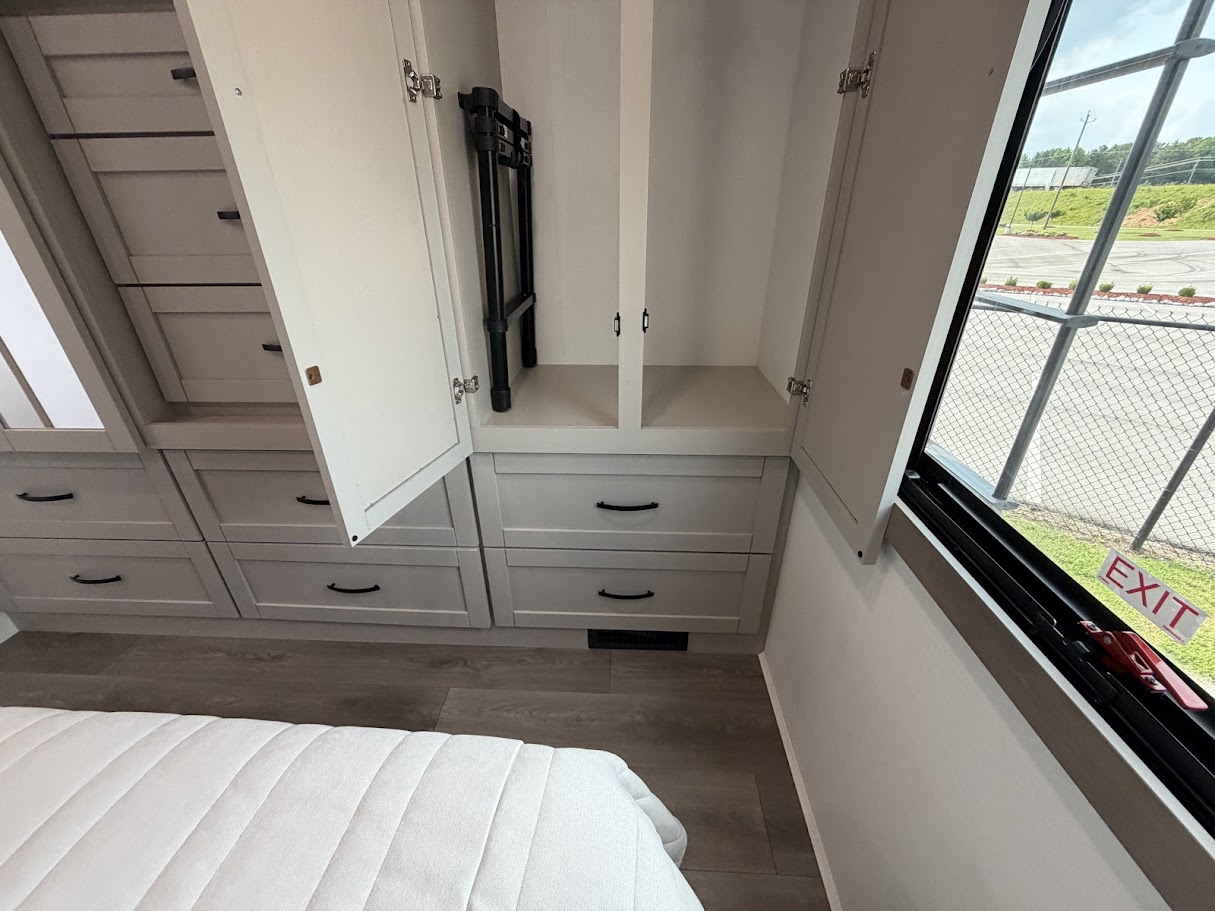 2027 JAYCO PRECEPT 31UL - Image 50