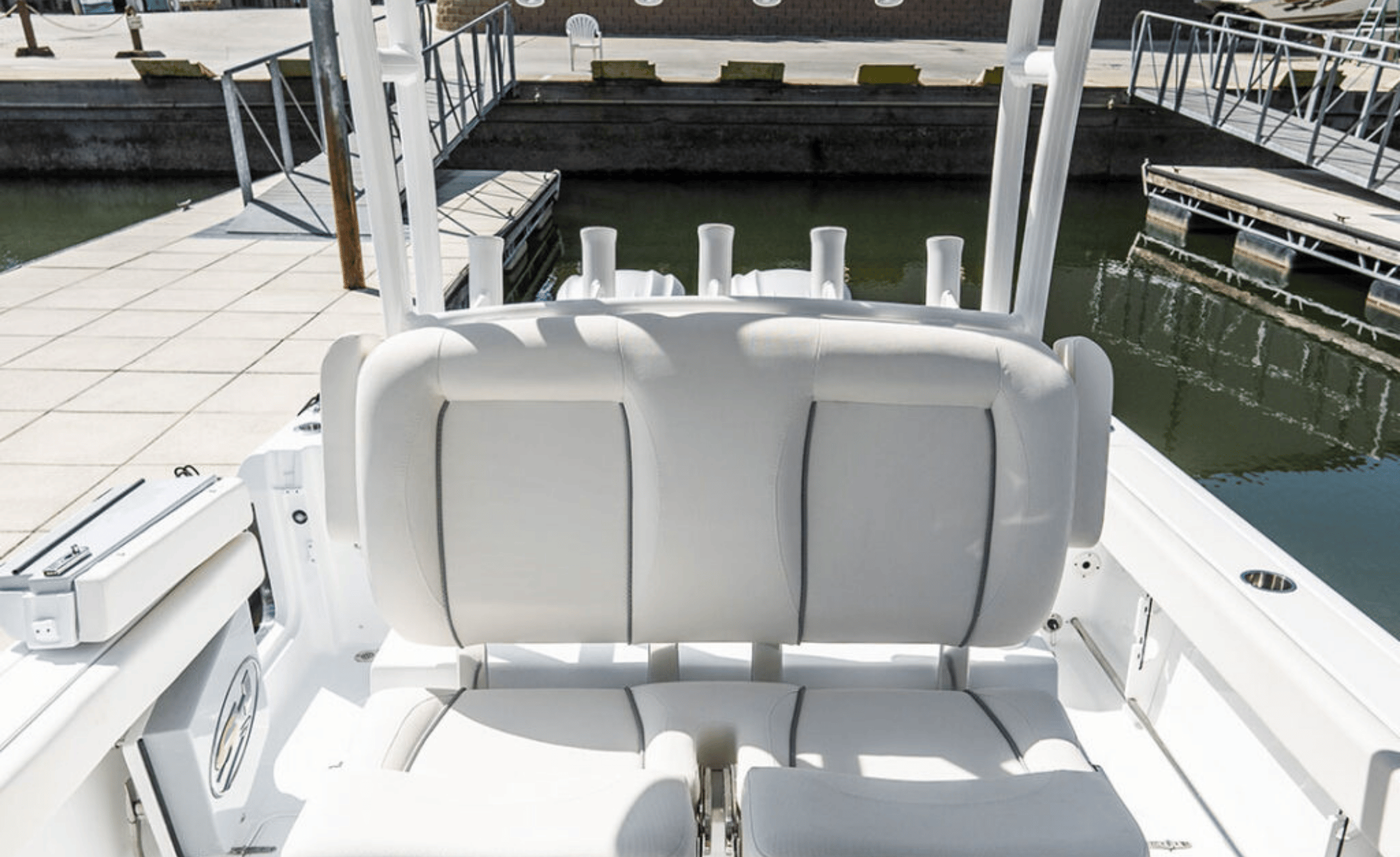 2027 Sea Hunt Gamefish 28CB - Image 8