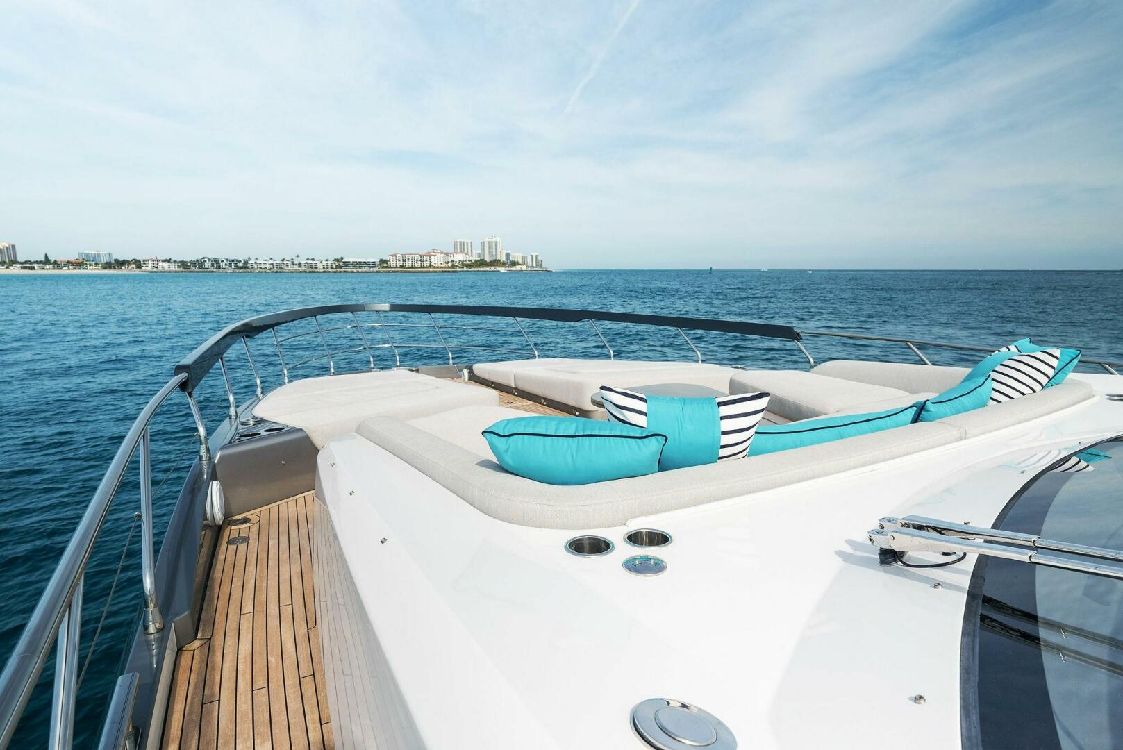 2022 Azimut S8 - Image 13
