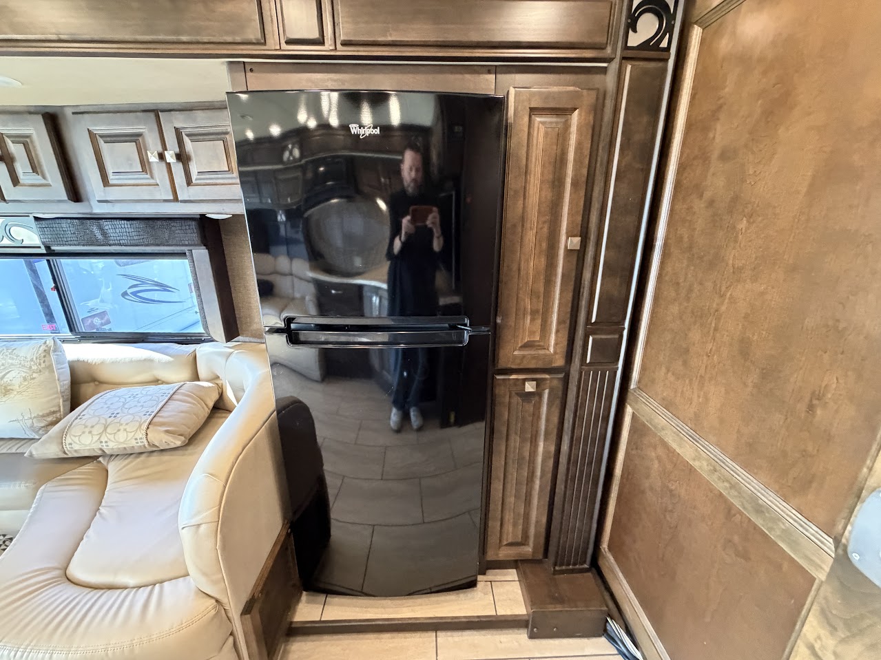 2017 TIFFIN ALLEGRO BREEZE 32BR - Image 23