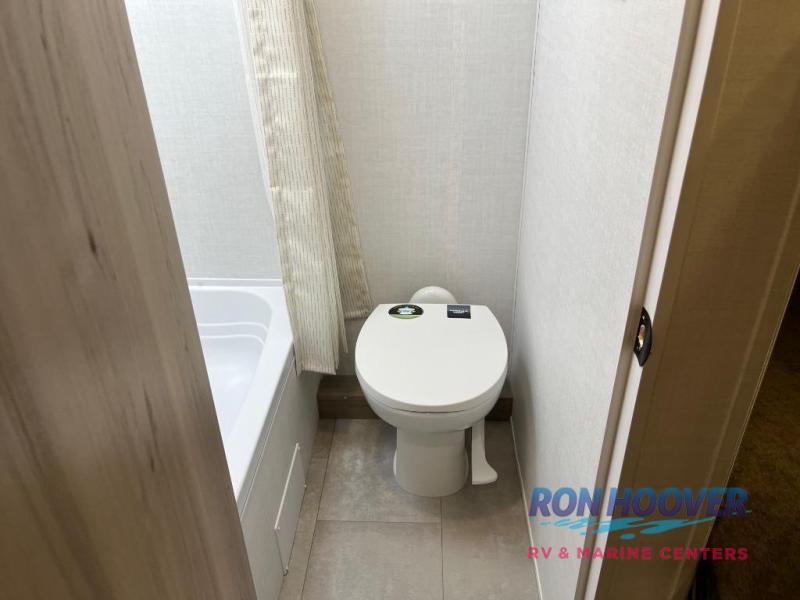 2026 FOREST RIVER 17LE - Image 34