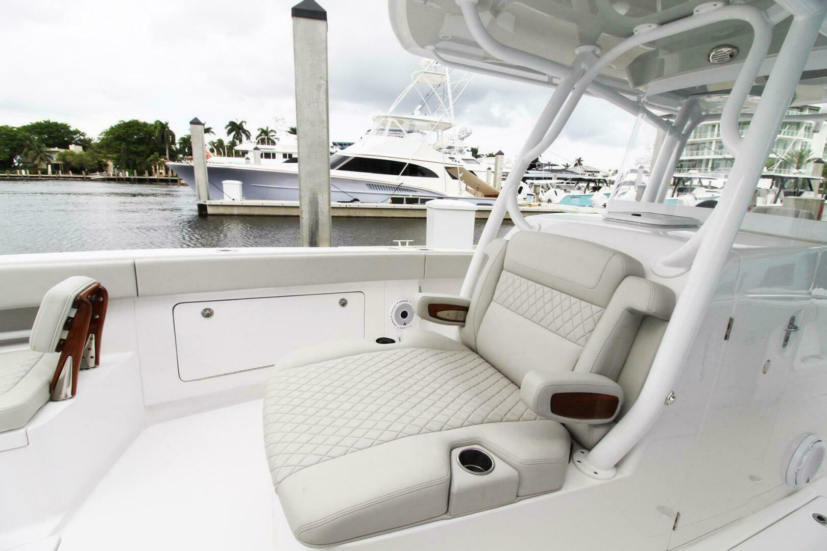 2024 Jupiter 34 HFS - Image 14