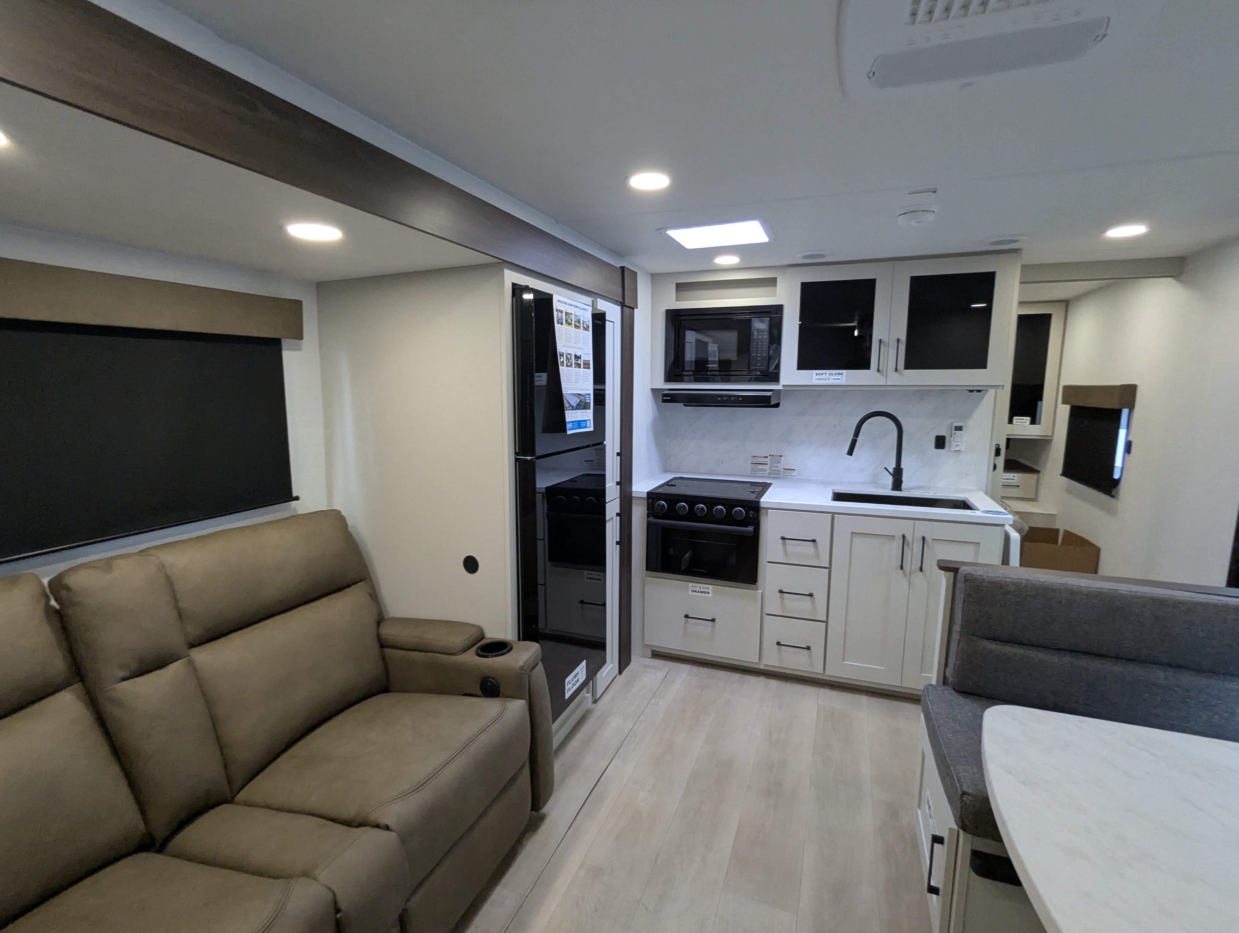 2027 Alliance RV Delta BH255 - Image 34