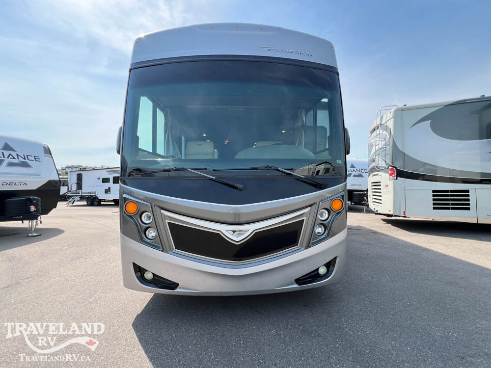 2015 Fleetwood Excursion 35B - Image 5