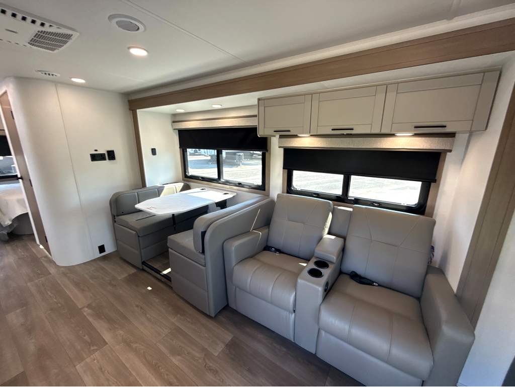 2027 JAYCO GREYHAWK 29MV - Image 12