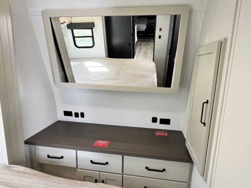 2026 Grand Design Momentum G-Class 21G - Image 21