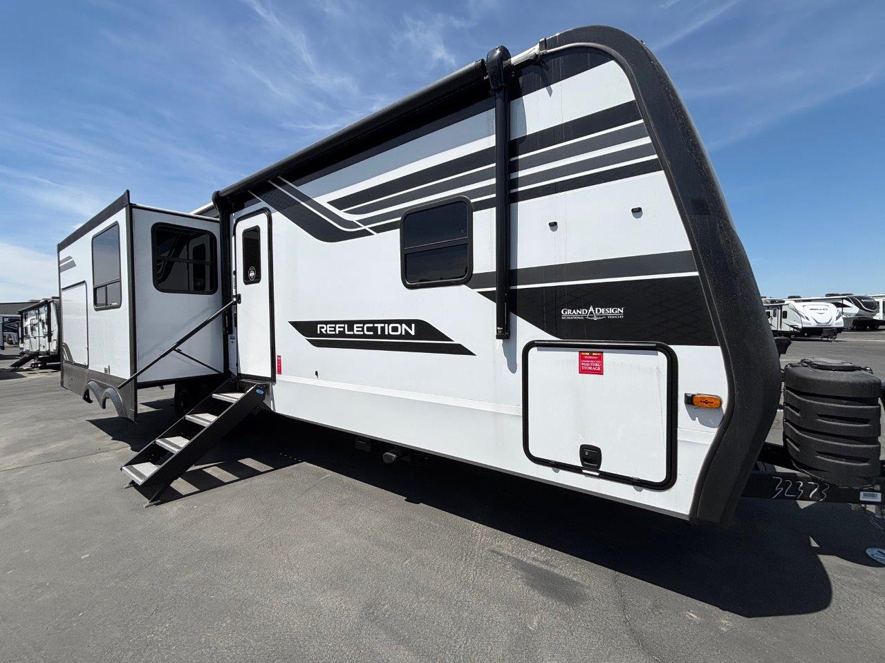 2026 Grand Design Reflection Travel Trailer 317RSTS - Image 1