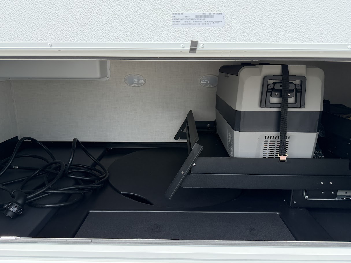 2027 THOR MOTOR COACH MAGNITUDE GA28 - Image 7