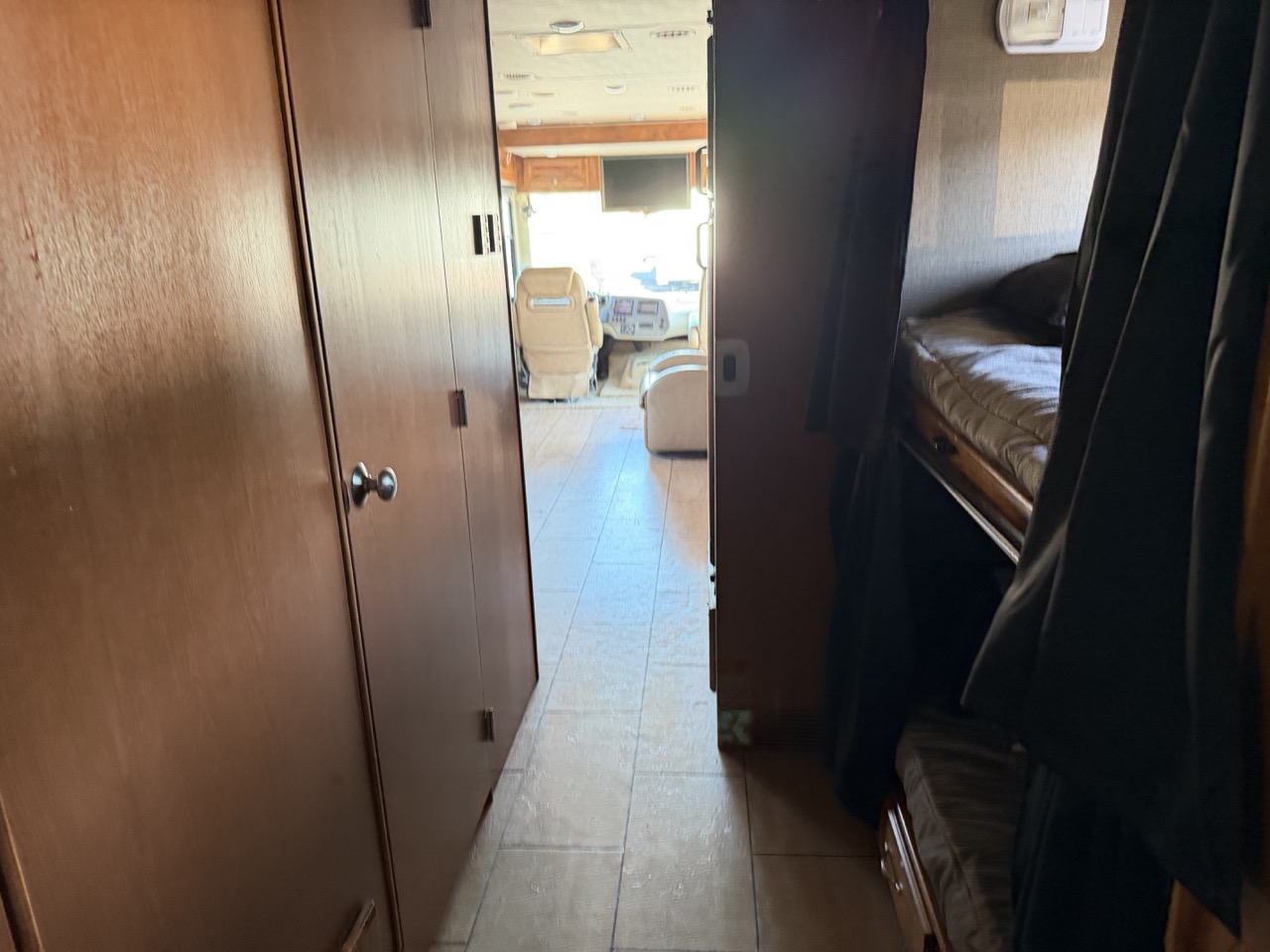 2016 Tiffin Allegro 35 QBA - Image 20