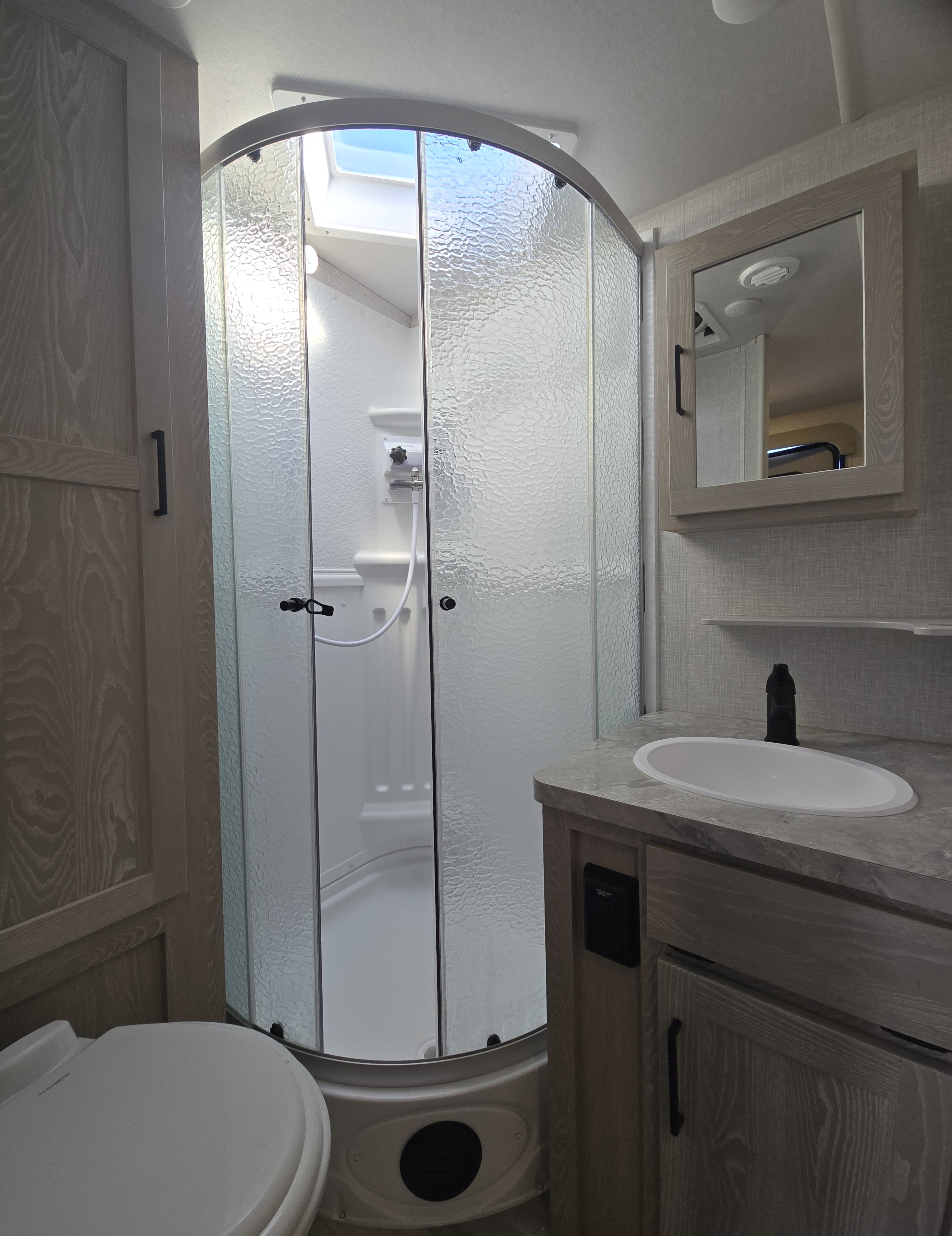 2022 Forest River Rockwood Roo 235S - Image 18