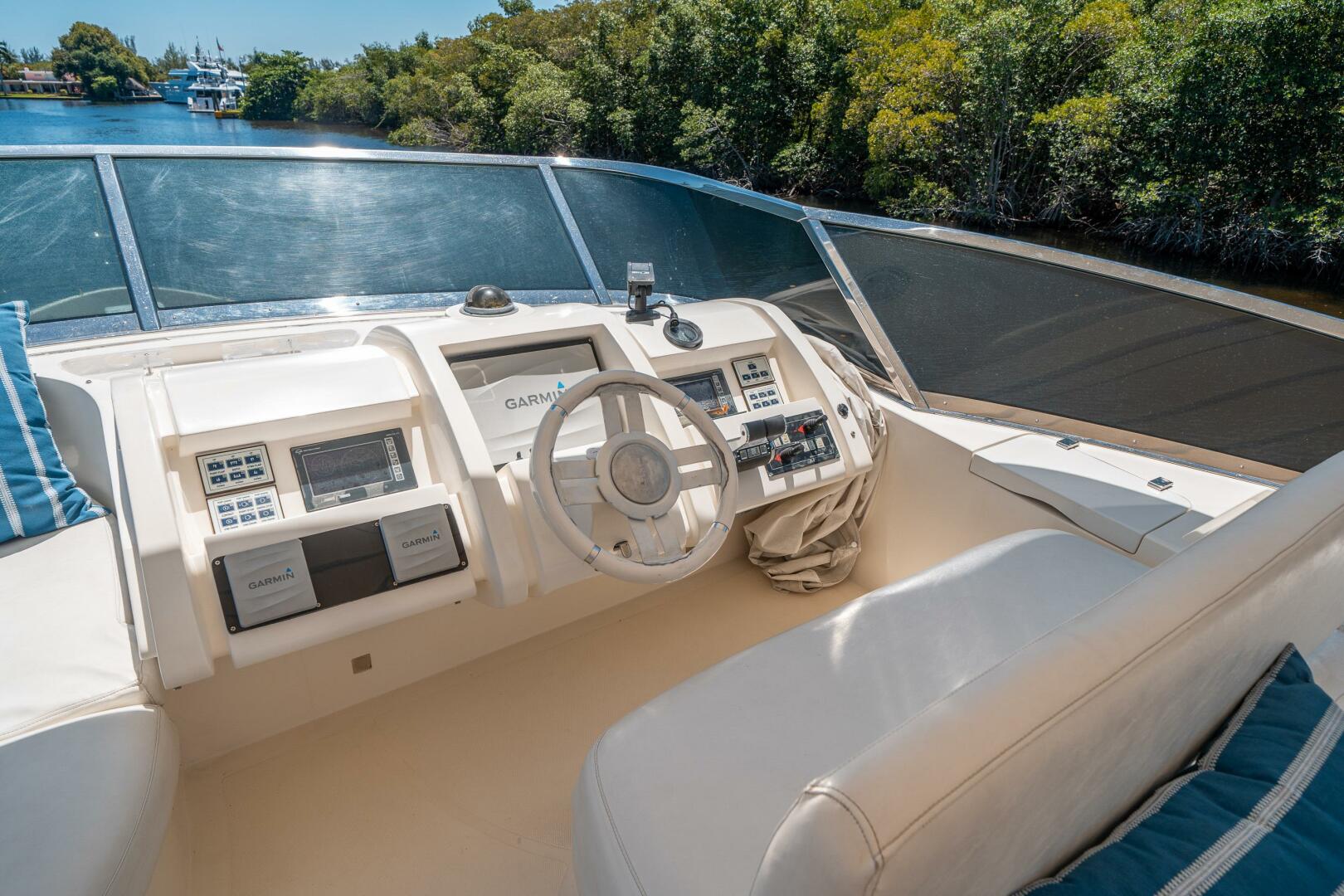 2010 Azimut 75 Fly - Image 18