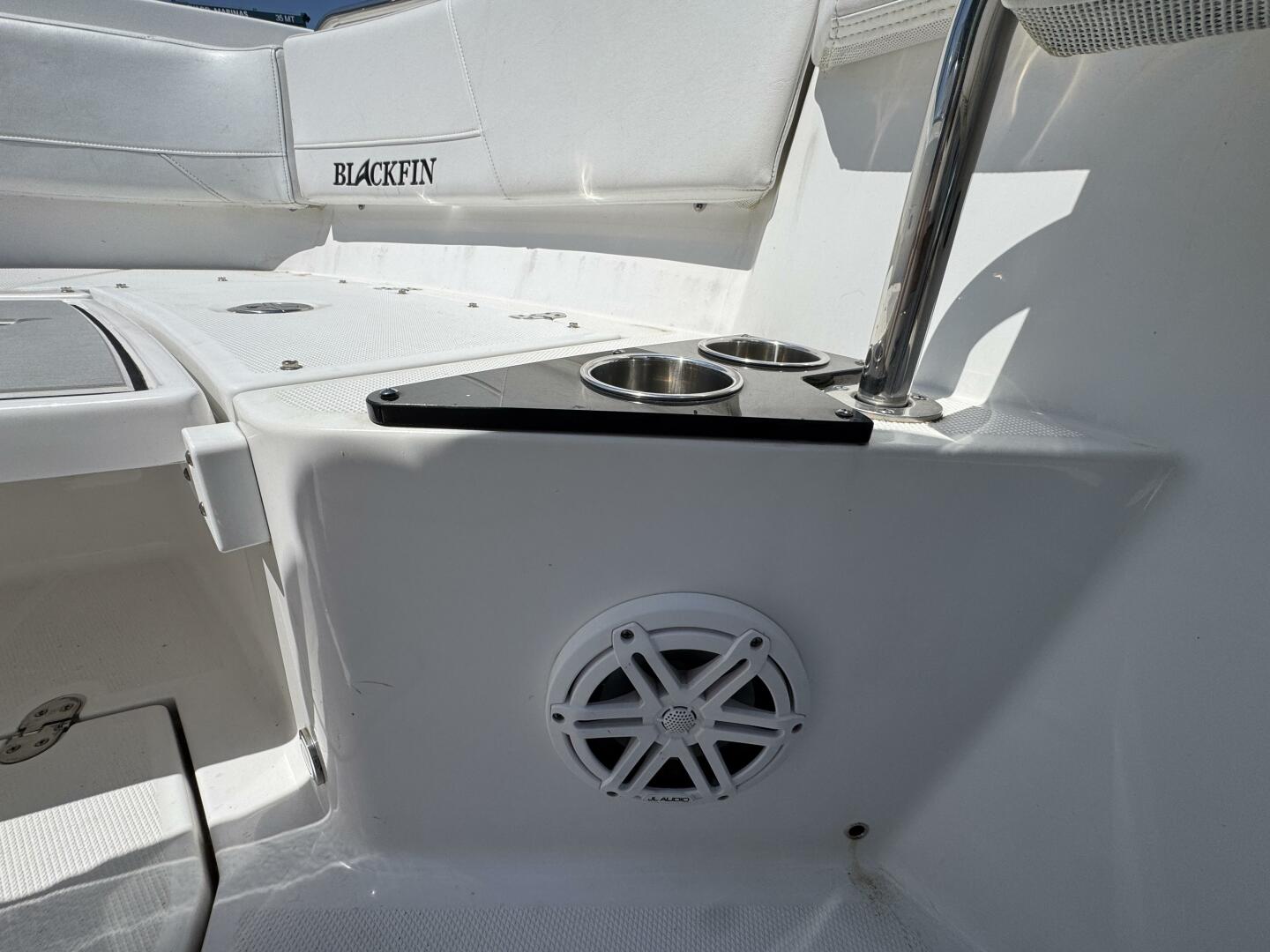 2020 Blackfin 212 CC - Image 34