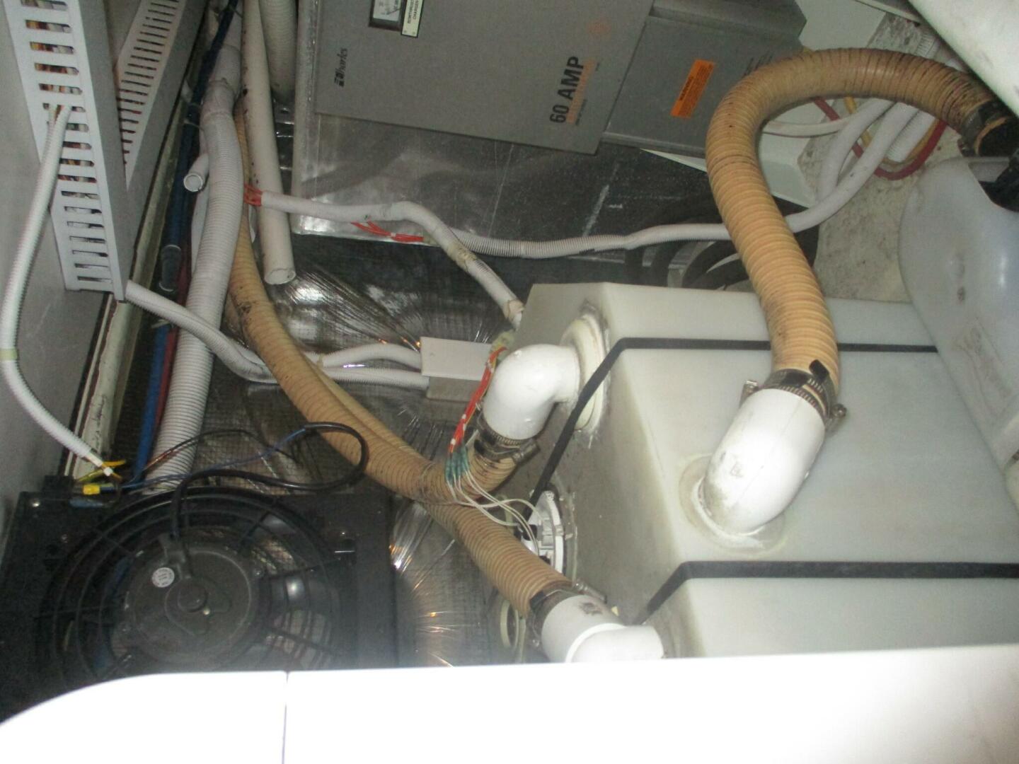 2006 Carver - Image 62