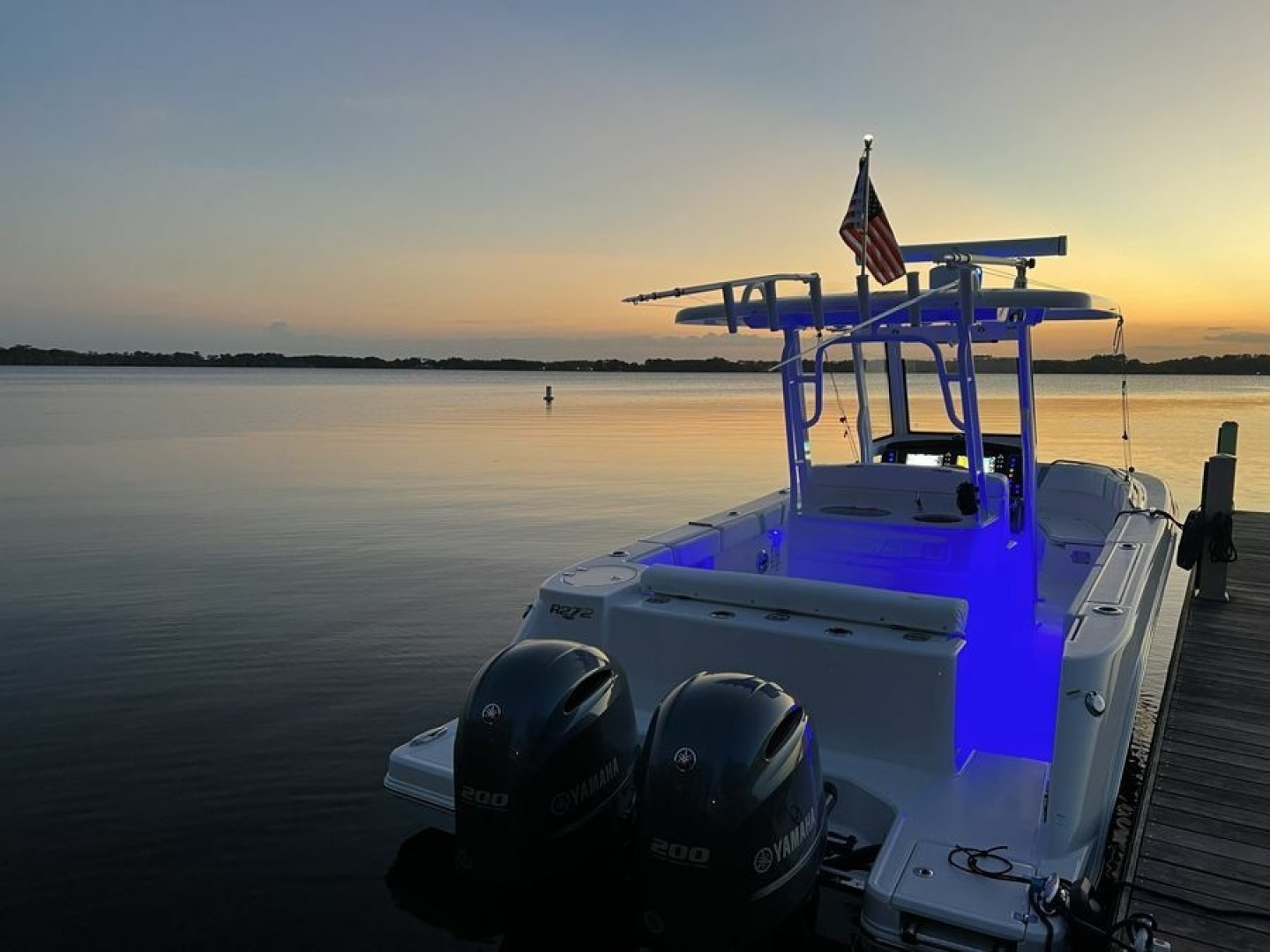 2022 Robalo R272 - Image 9