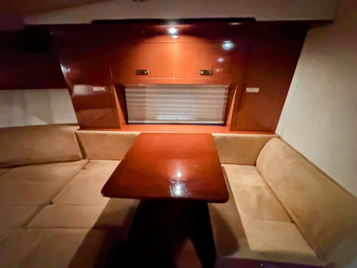 2010 Sea Ray 310 Sundancer - Image 19