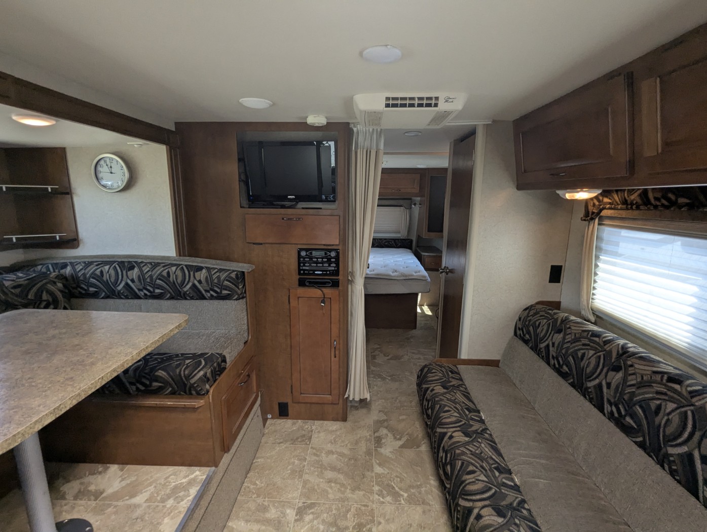 2014 Lance TT 2285 - Image 14