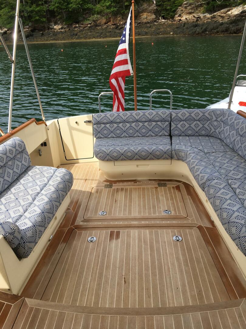 2013 Hinckley Talaria - Image 27