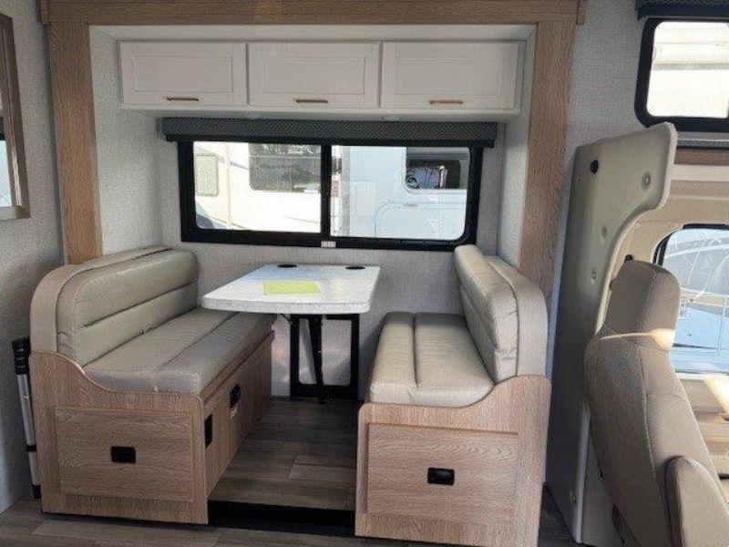2026 Thor Motor Coach Four Winds 25Z - Image 14