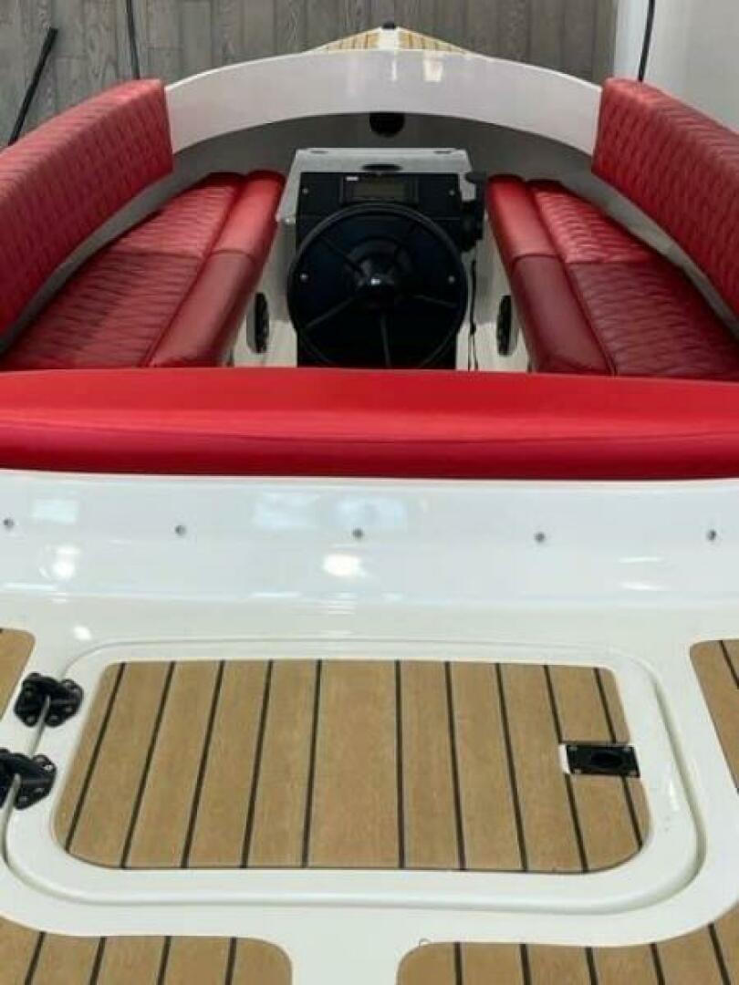 2024 Vision WX Tritoon - Image 201