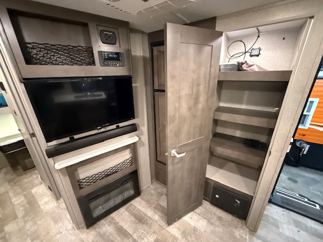 2021 ROCKWOOD MINI LITE 2512S - Image 9