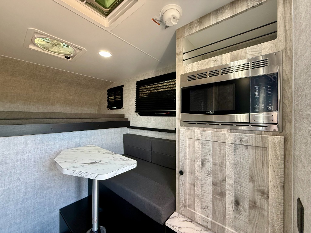 2026 Adlar Truck Topper 6.5XLS - Image 18
