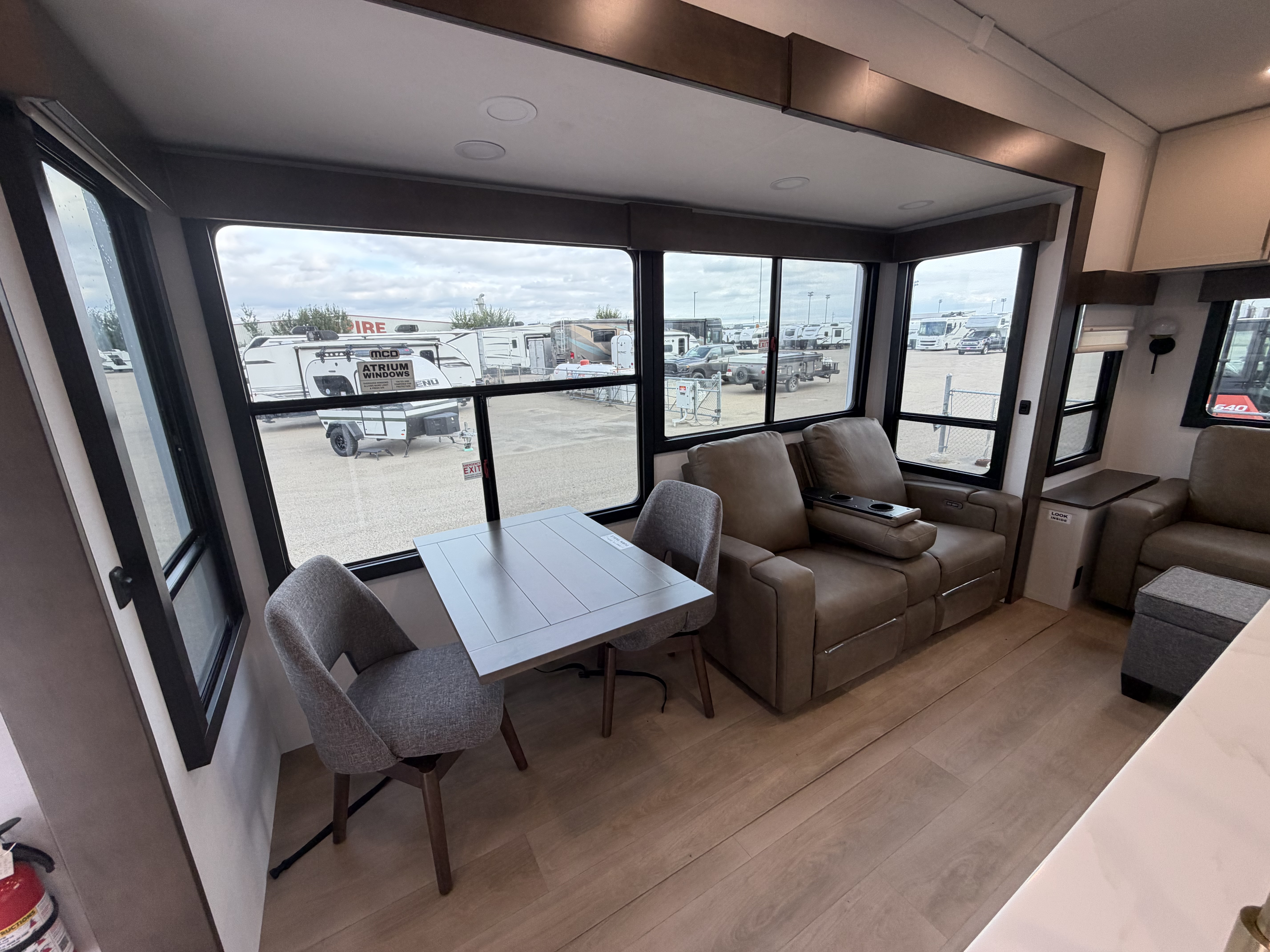 2027 Alliance RV Paradigm 310RL - Image 12