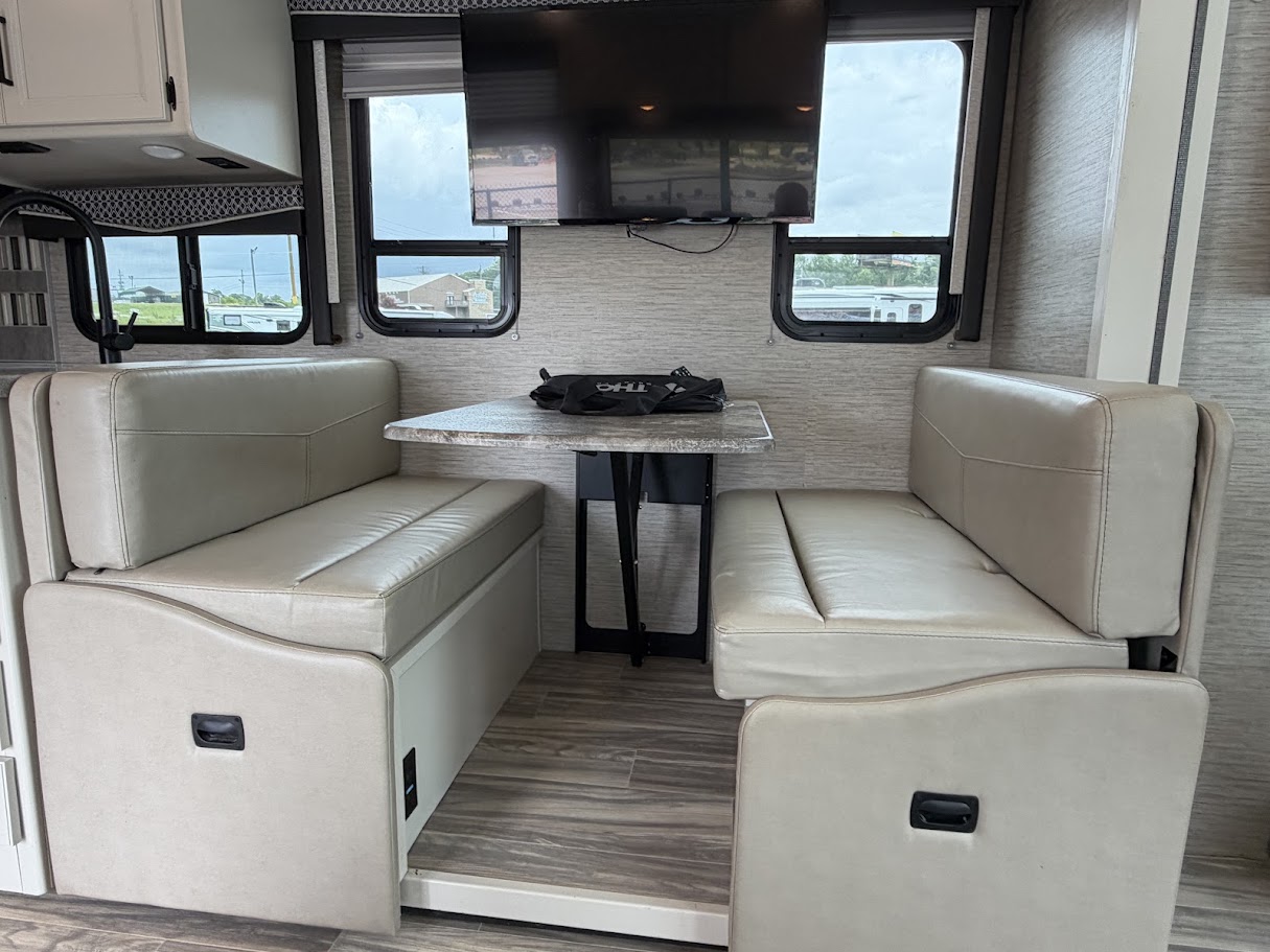 2023 THOR MOTOR COACH ACE 32B - Image 13