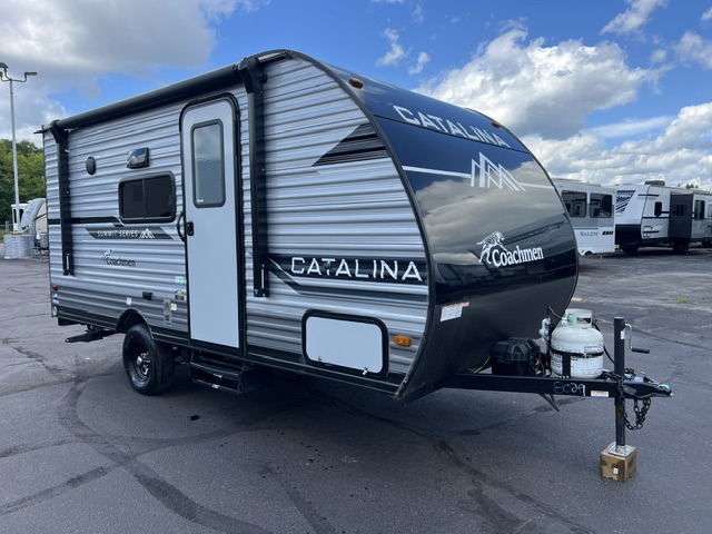 2024 Coachmen Catalina Summit Series 7 164BHX - Image 3