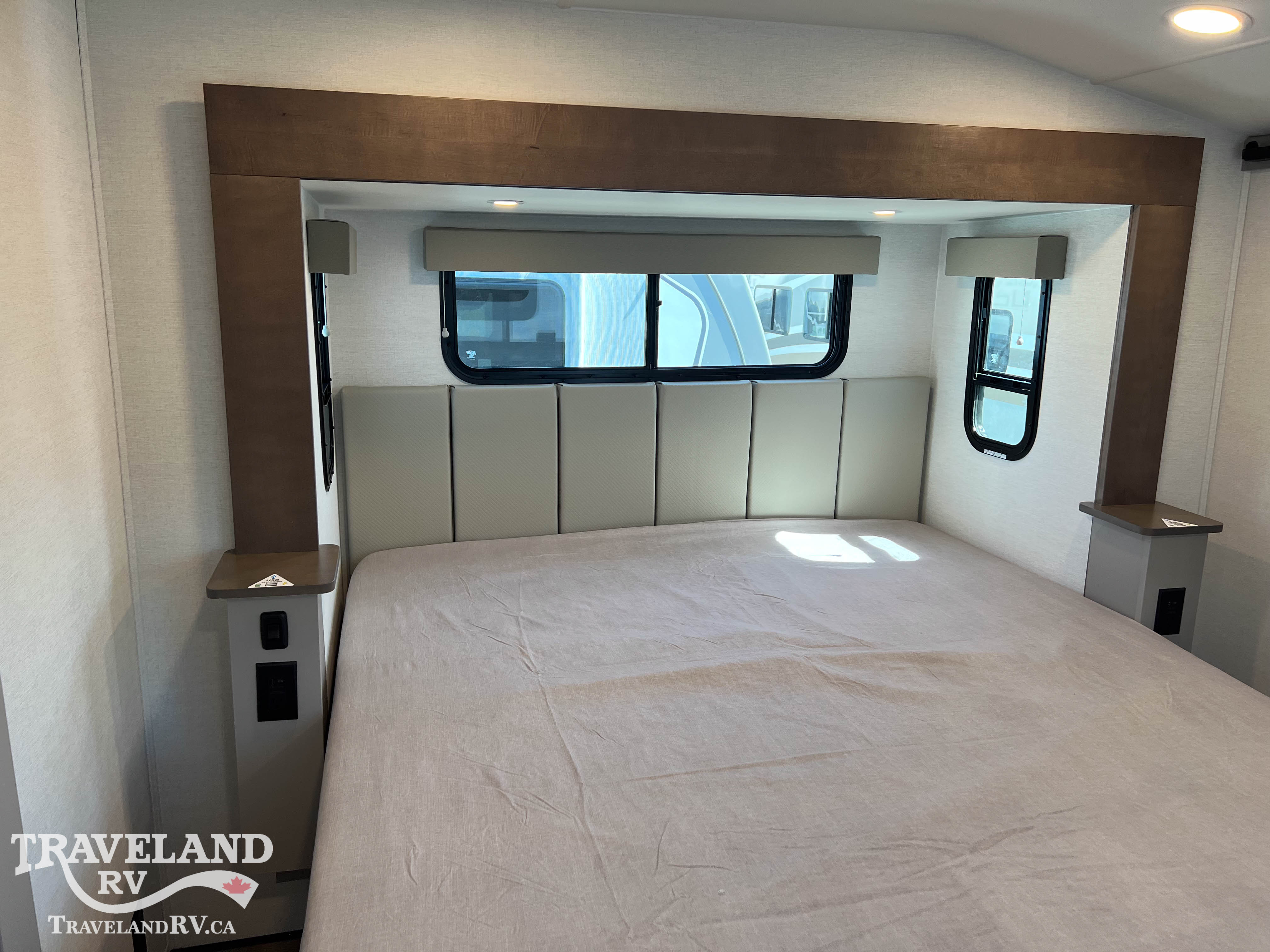 2026 Alliance RV AVENUE 32RLS - Image 24