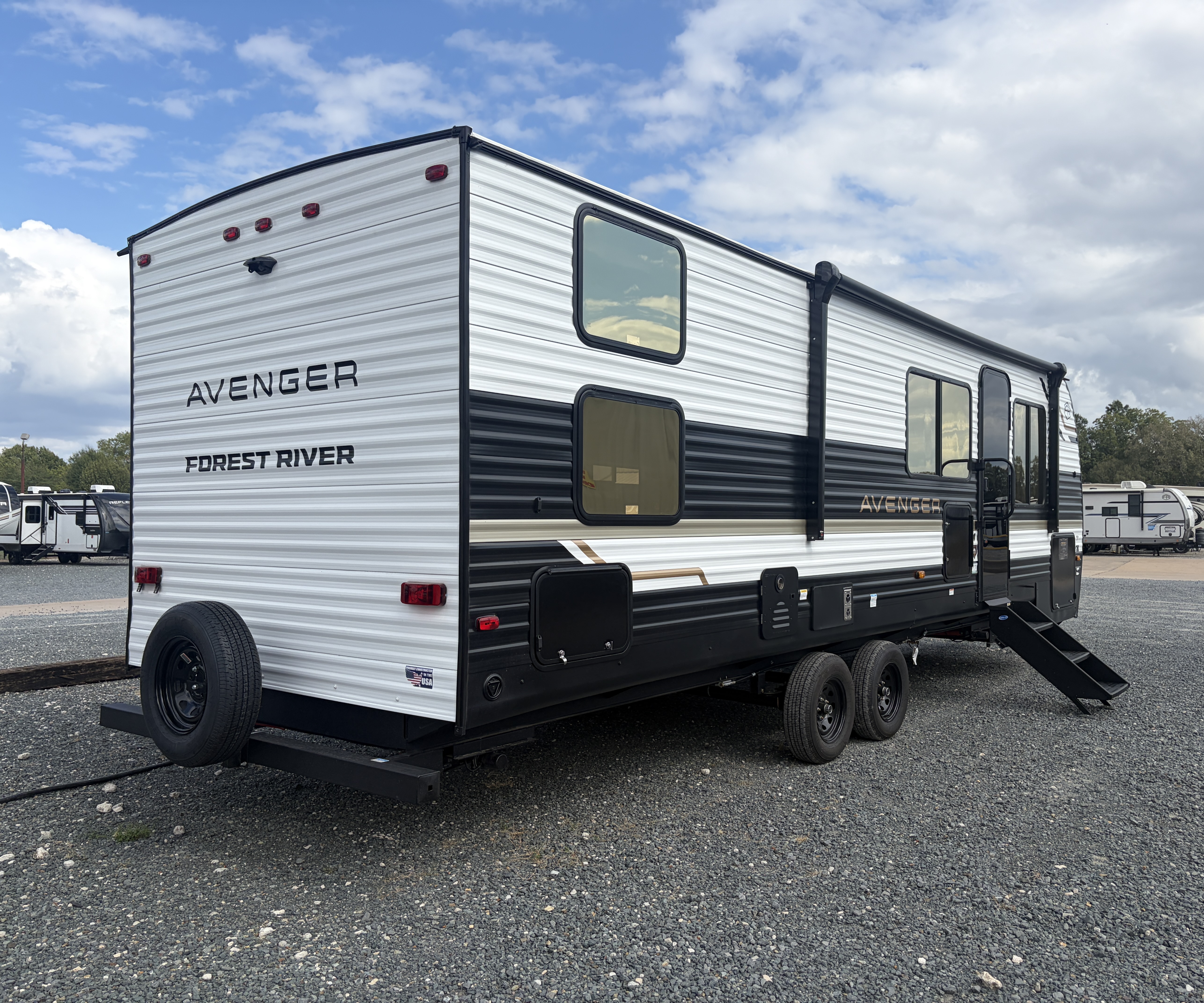2027 Prime Time Avenger 26DBS - Image 6