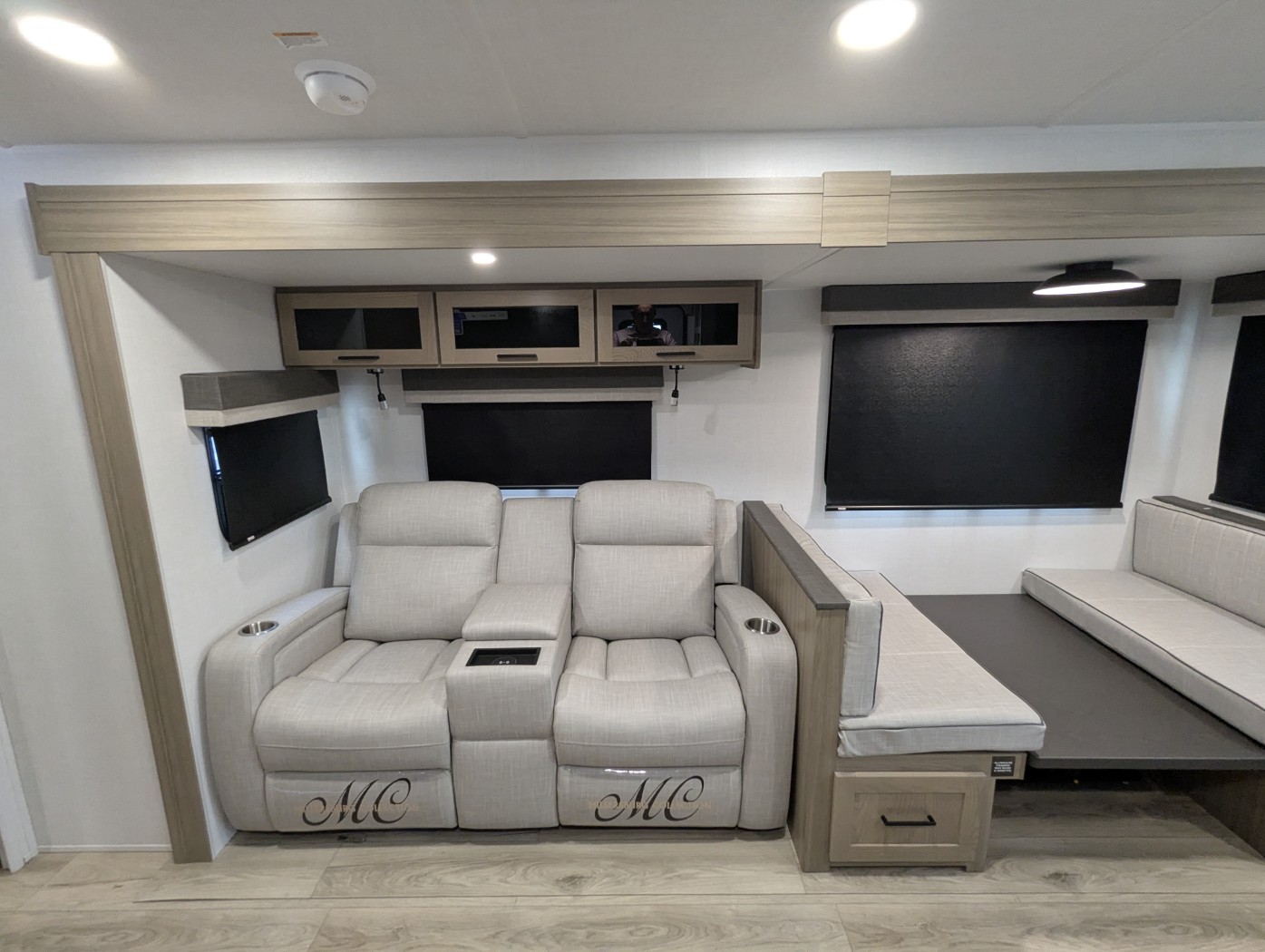 2027 Forest River Rockwood Ultra Lite 2608BS - Image 8