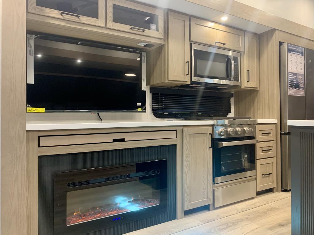 2026 FOREST RIVER 401CFB - Image 24