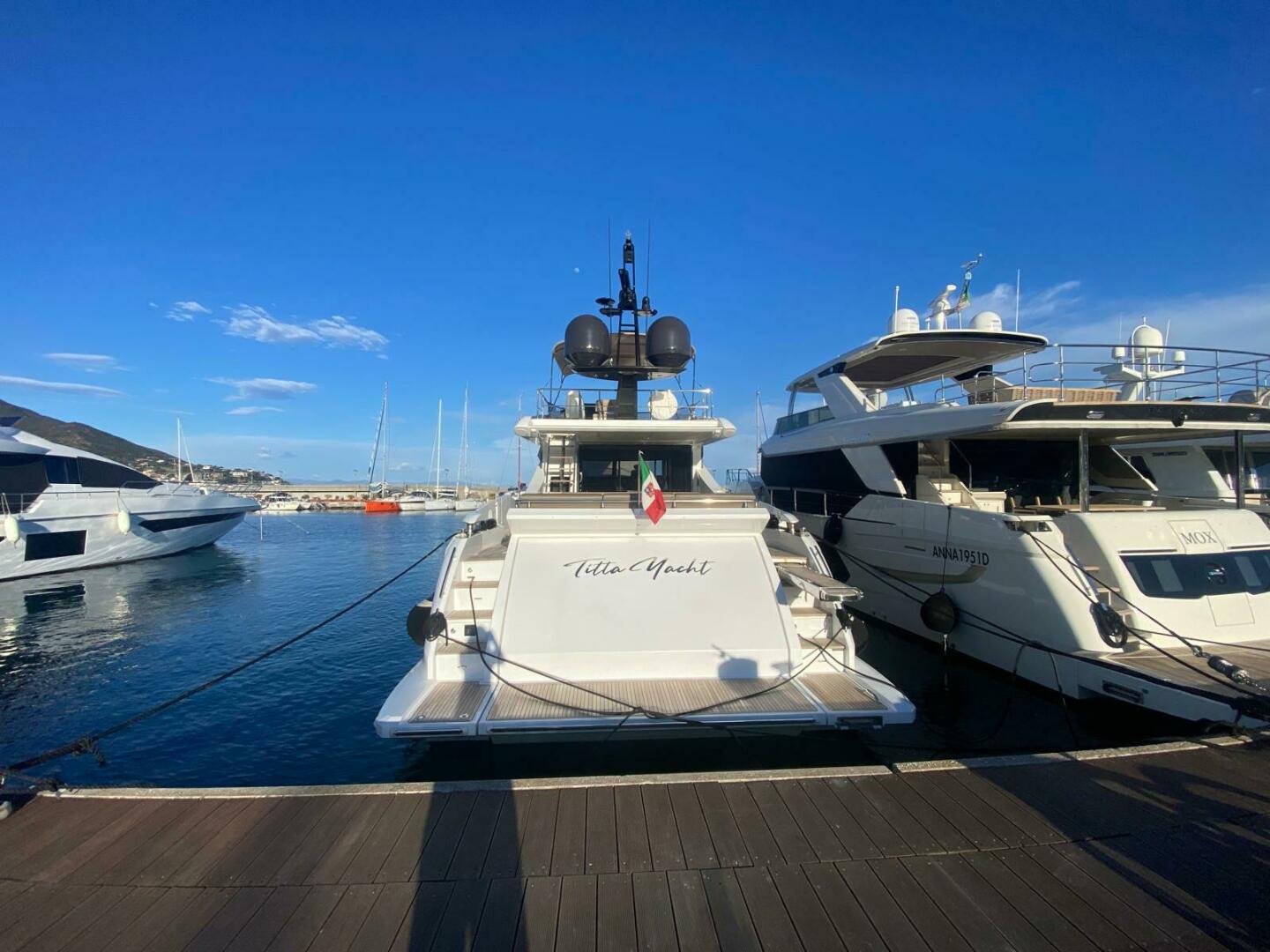 2016 Azimut 77S - Image 15