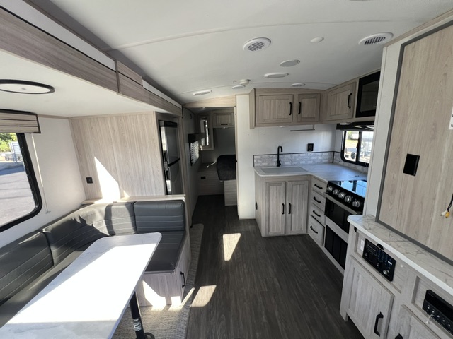 2022 Cruiser RV Shadow Cruiser SC258BHS - Image 17