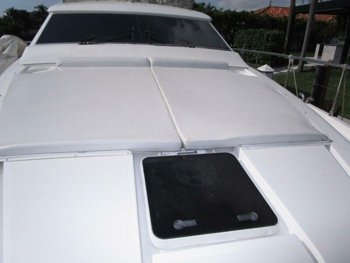 2003 Ferretti Yachts 590 Motor Yacht - Image 30