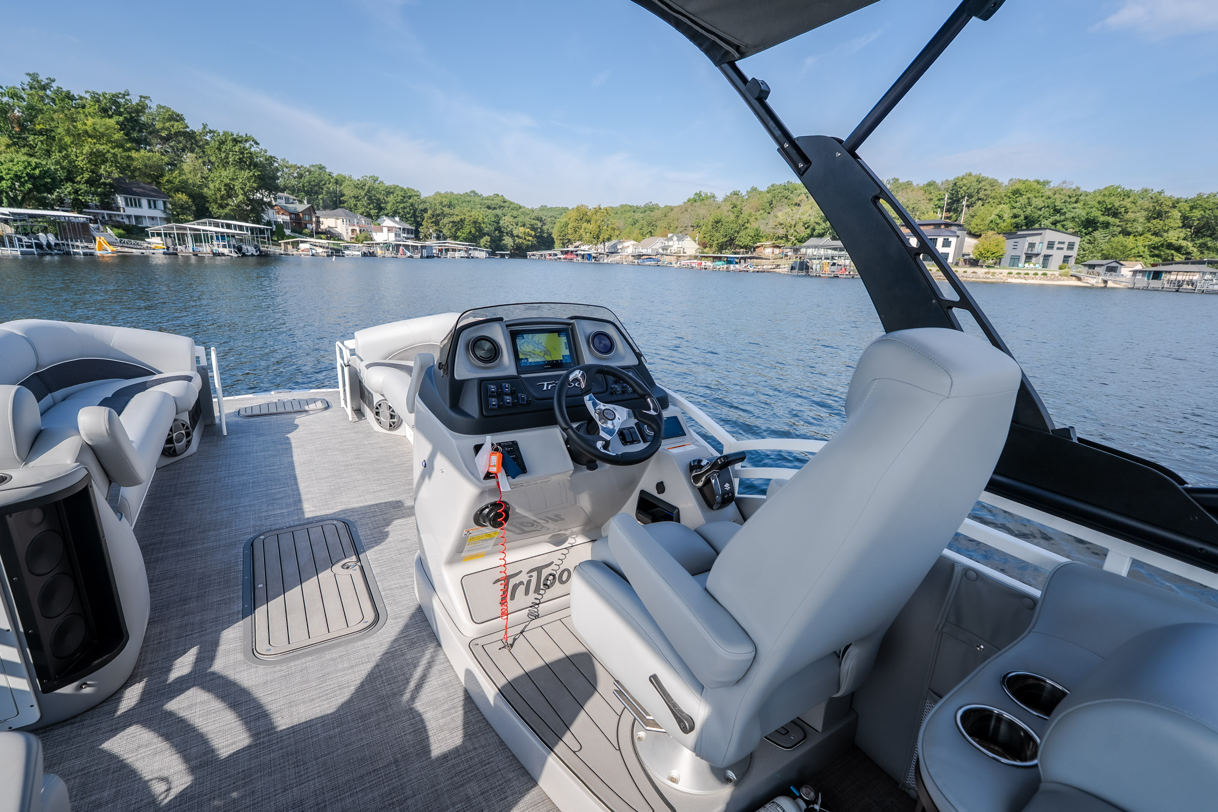 2025 JC Tritoon NepToon 25TT Sport DSL, Bow Chaise Arms - Image 33