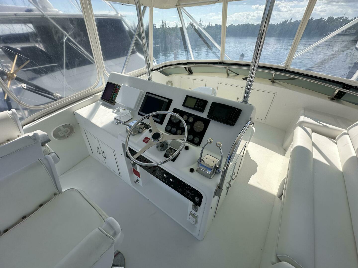 1992 Hatteras 50 Convertible - Image 45