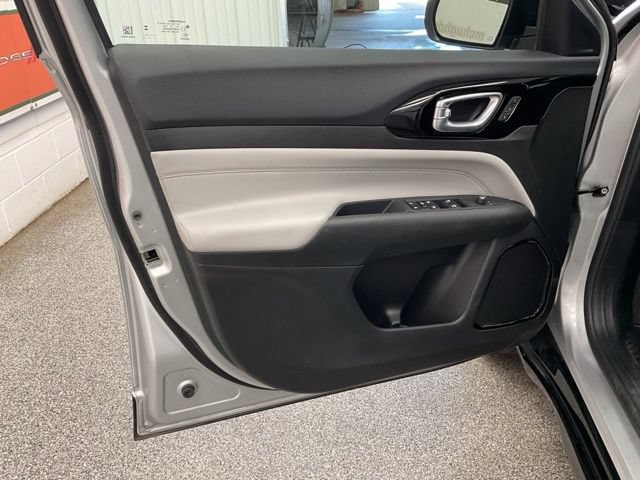 2025 Jeep Compass Limited 4x4 - Image 14