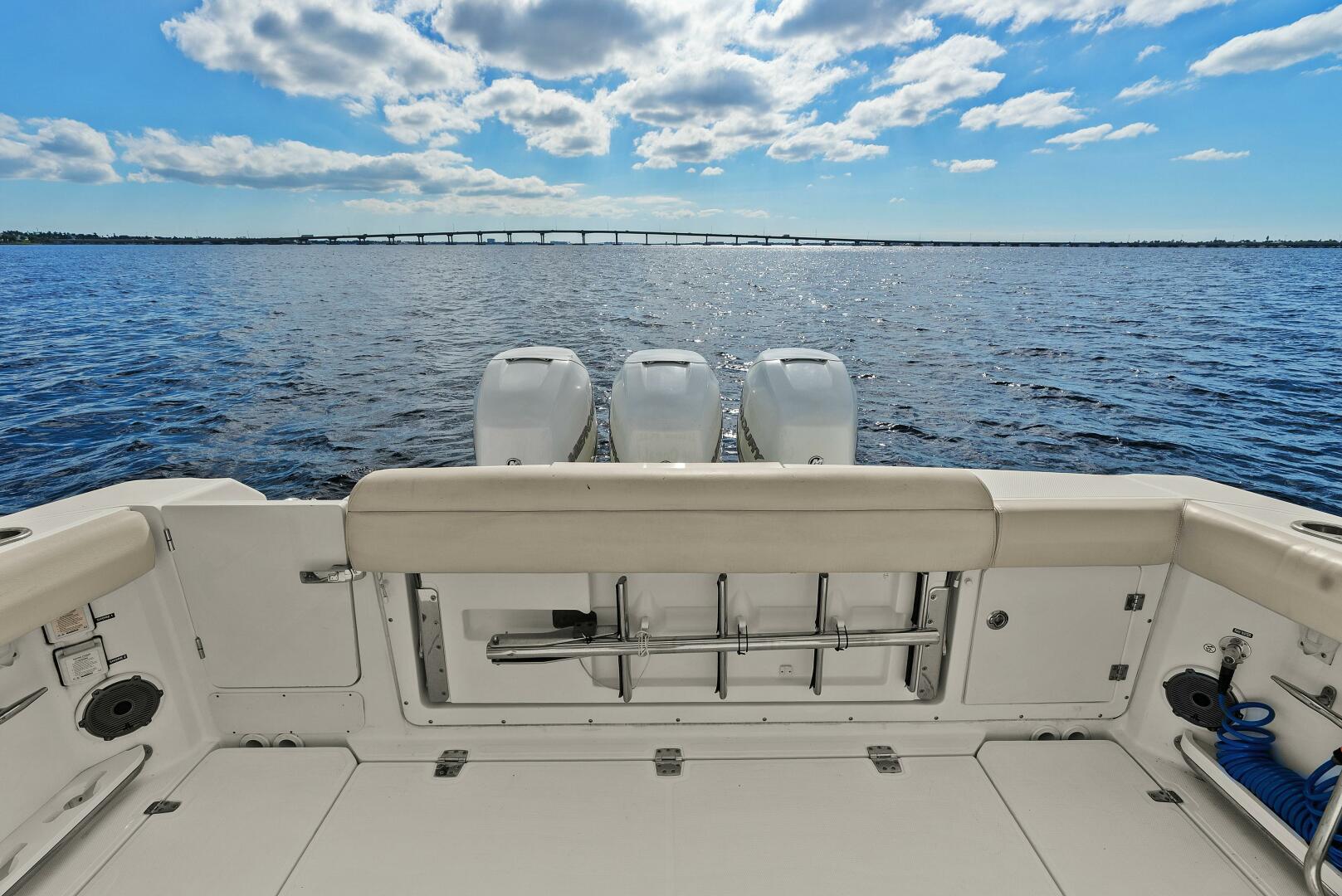 2019 Boston Whaler 380 Outrage - Image 29