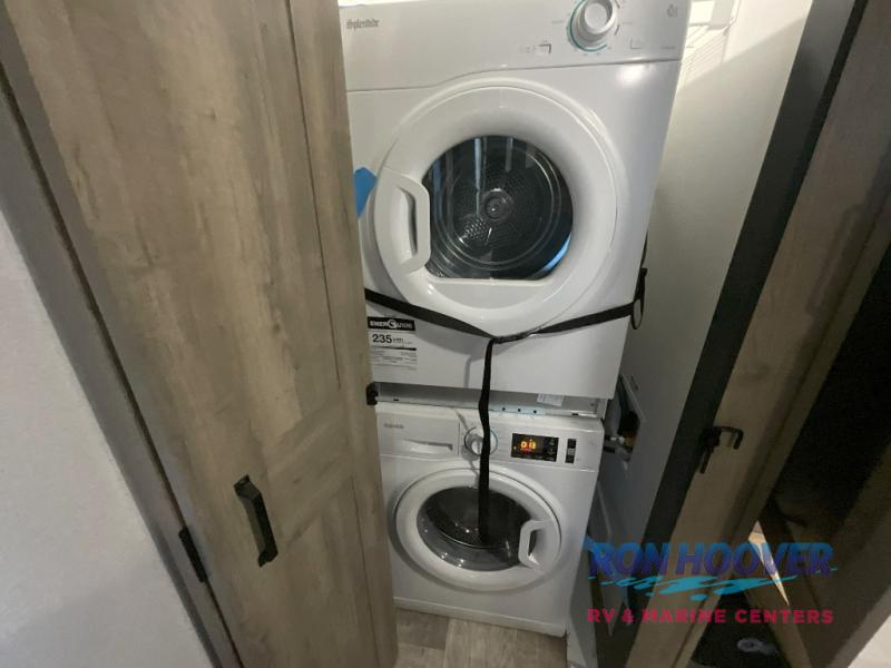 2026 PALOMINO 402LFT - Image 42
