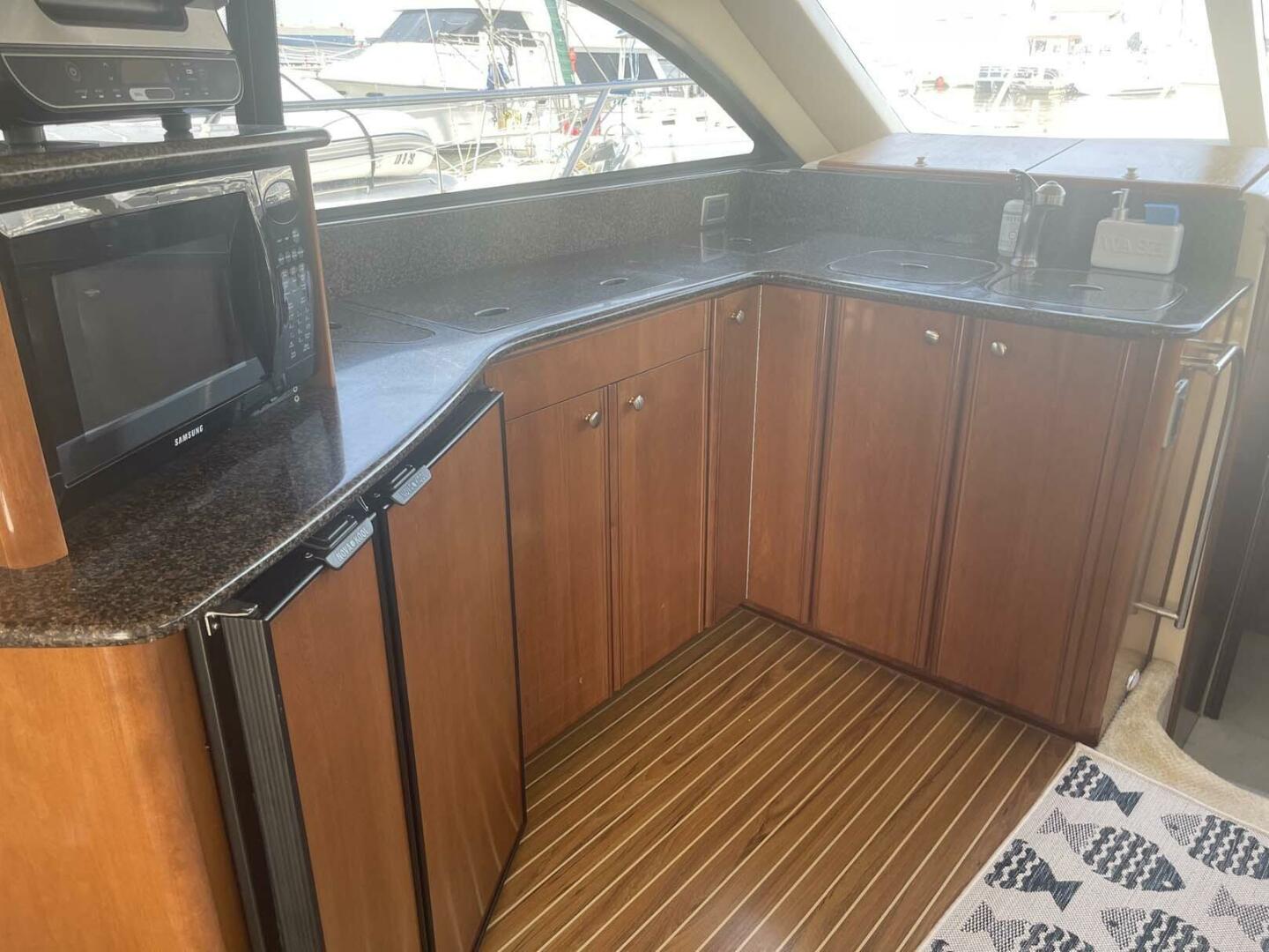 2006 Meridian 411 Sedan - Image 22