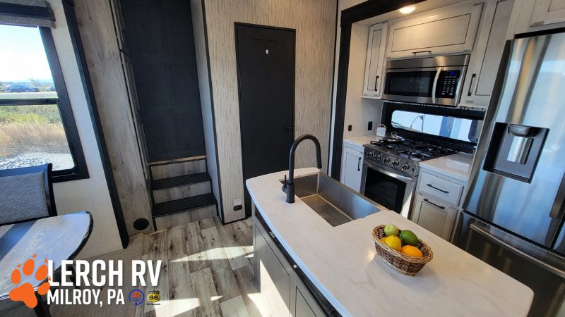 2022 KZ RV Durango Gold G387FLF - Image 32