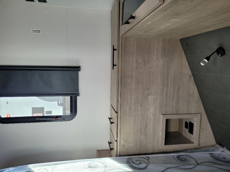 2025 Grand Design Imagine 2670MK - Image 18