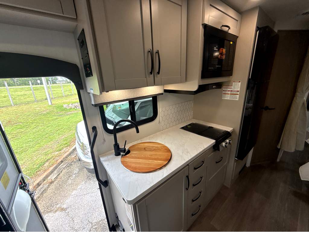 2027 ENTEGRA COACH ODYSSEY SE 22C - Image 10